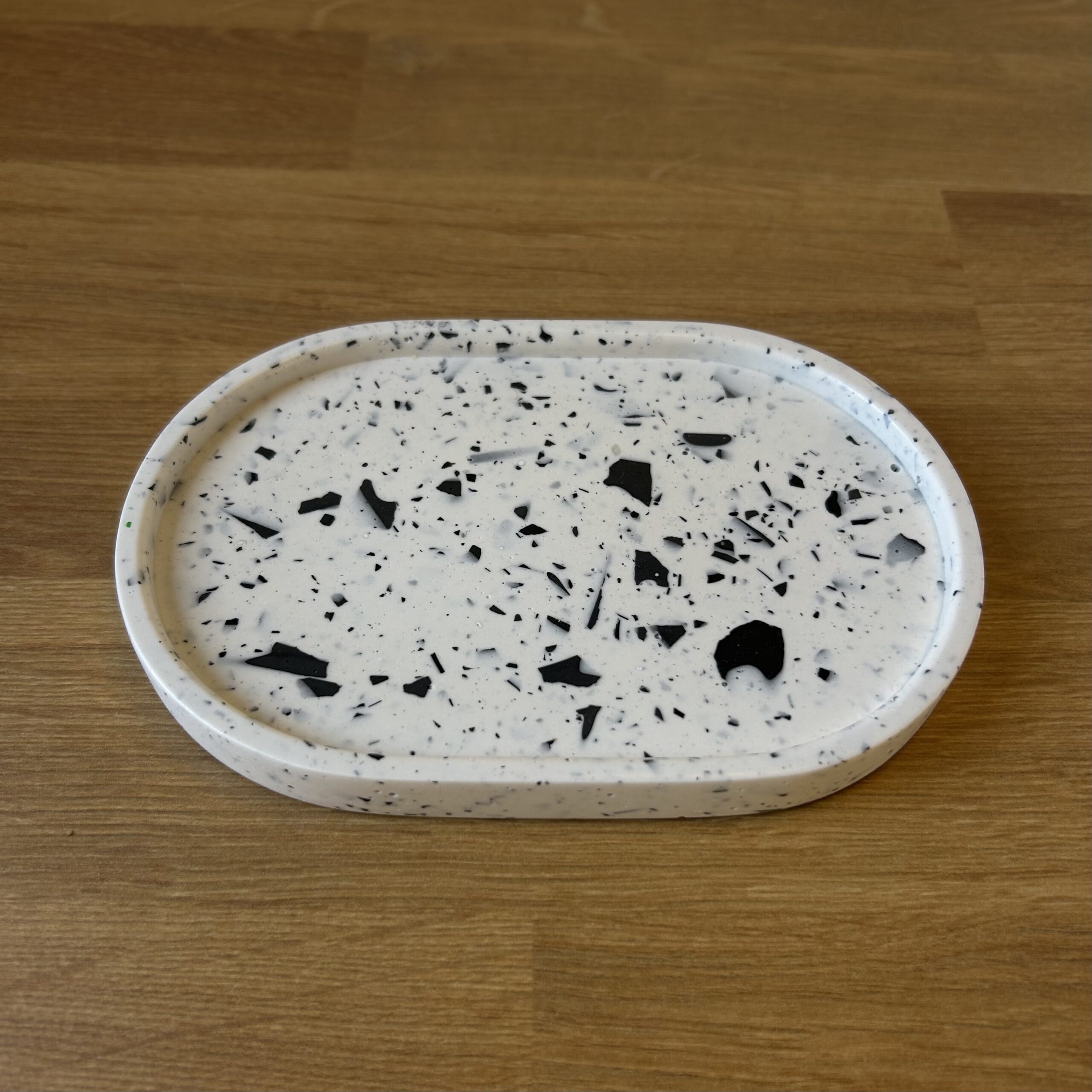 צלוחית טראצו | שבבים שחורים – תמונה 3